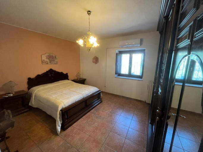 Room 2, B&B Villa Maria, Cosenza