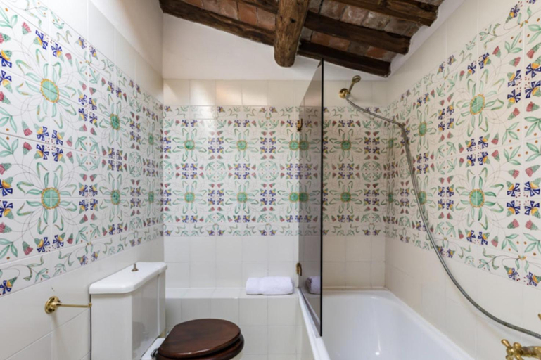 Bathroom 2, VILLA NOTTOLINI, Lucca