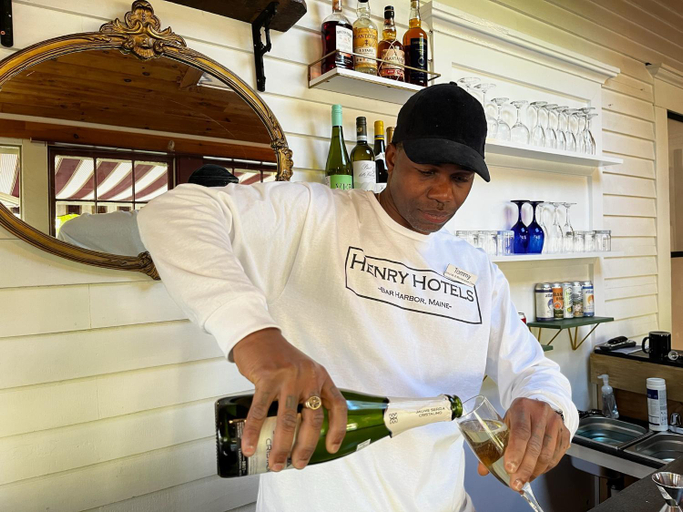 Food & Drinks 3, Queen Anne's Revenge, Hancock