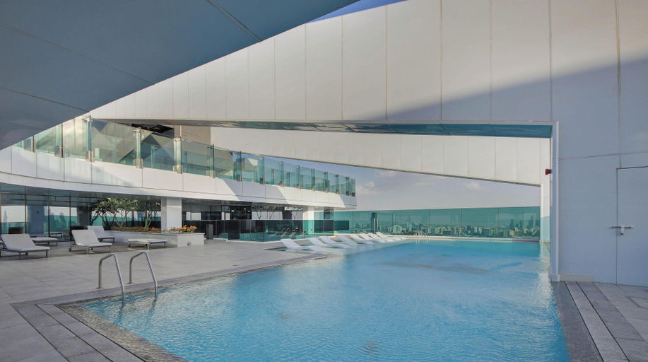 Pool 4, Manzil - Luxury 1BR with Rooftop Pool, Dubai