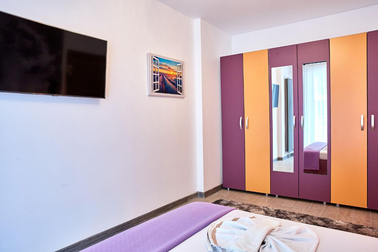 Bedroom 3, Luxuri by Alz, Navodari
