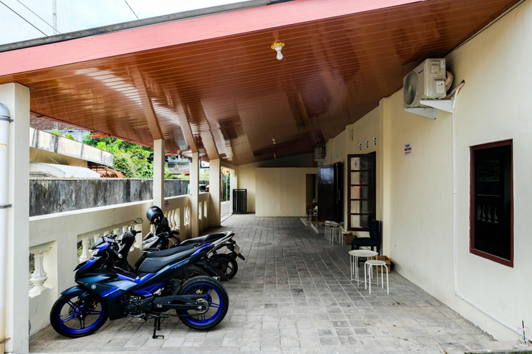 Exterior & Views 2, RedDoorz near Jalan Malioboro Area, Yogyakarta
