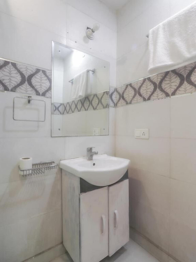 Bathroom, HOTEL GRACE, Delhi