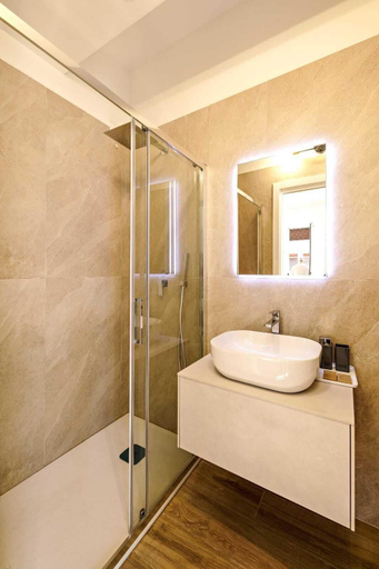 Bathroom 3, Marty Suites Luxury Rooms, Pescara