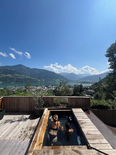 Others 4, Wanna Rise Studio, Zell am See