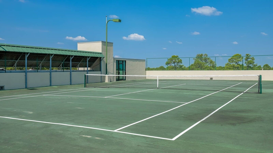 Sport court 5, Phoenix On The Bay 1103 4 Bedroom Condo, Baldwin