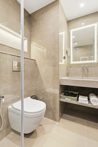 Bathroom 4, Amaari Beach Resort, Kanniyakumari
