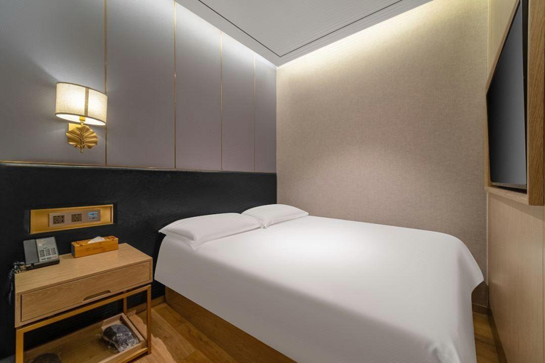 Bedroom 2, Waiting Hotel (Shanghai Bund Nampho Bridge Subway Station), Shanghai