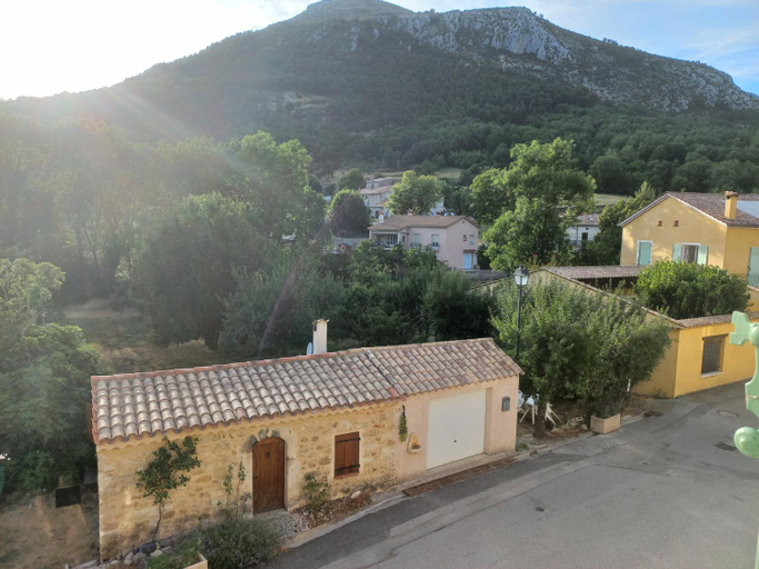 Others 4, Pays du Verdon , etape, sejour fraicheur dans maison de caractere, Var