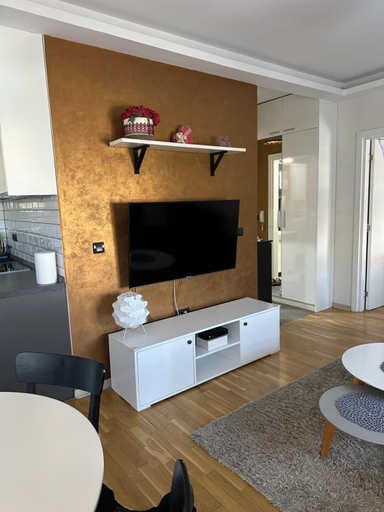Others, Apartman DM, Belgrade