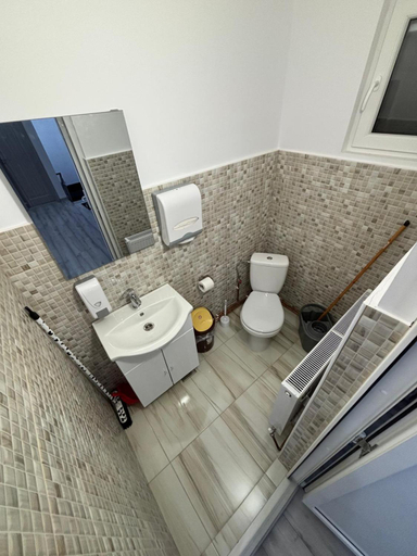 Bathroom 2, La Moieciu pe Deal, Moieciu De Jos