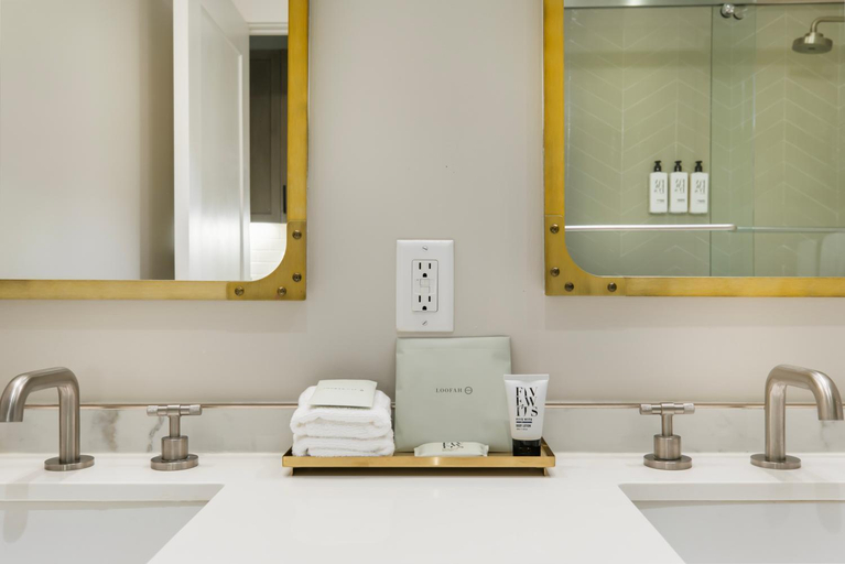 Bathroom 3, The Vanderbilt, Nassau