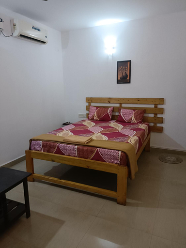 Bedroom 2, Hotel Khushi Waves, North Goa