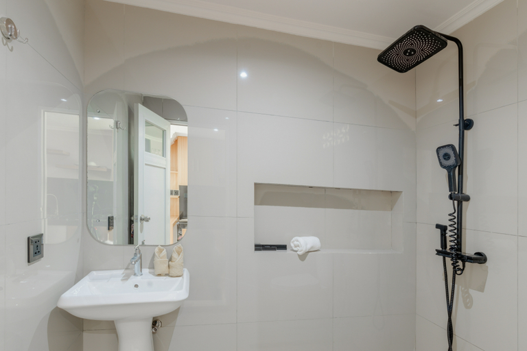 Bathroom 5, Askana Suites by Great Bali Villas, Gianyar