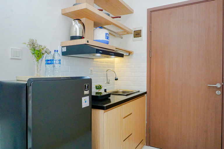 Others 4, Homelike and Minimalist Studio at Apartment Podomoro Golf View By Travelio, Bogor