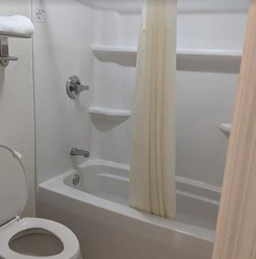 Bathroom 4, Quality Inn & Suites Jasper - Kimball, Marion