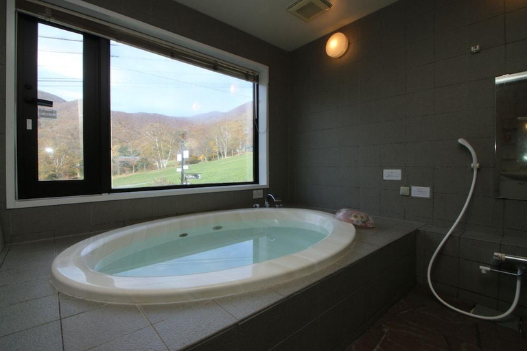 Bathroom, Petit Resort Hotel Der Barte, Yamagata