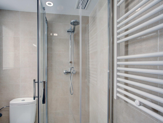 Bathroom 4, Malaga Lodge Studio, Málaga