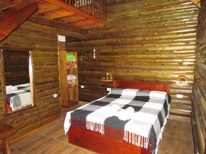 Others 3, Cabanas Esencias Mocona, Guaraní