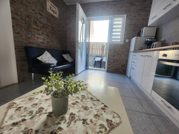 Others 3, Apartments Rapic, Vir