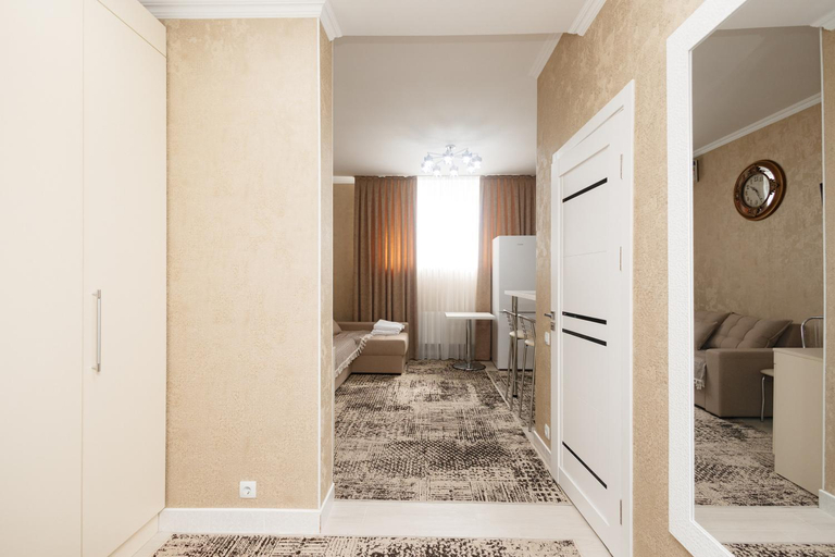 4, Aparthotel Royal Status