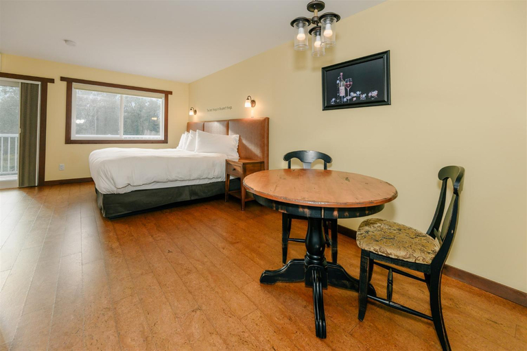 Others 4, Similkameen Valley Resort, Okanagan-Similkameen