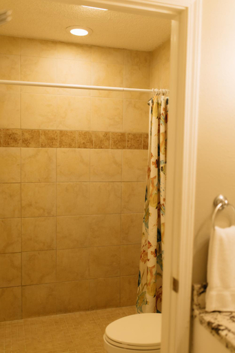 Bathroom 4, Palms Resort & Cafe on the Beach, Cameron