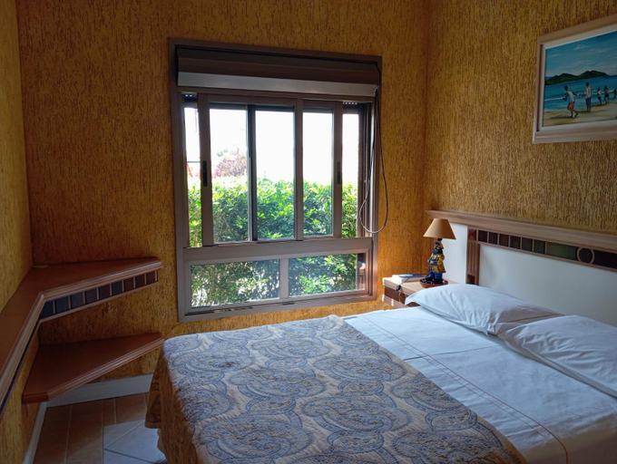 Bedroom 3, Golfinhos Apart Hotel, Florianopolis
