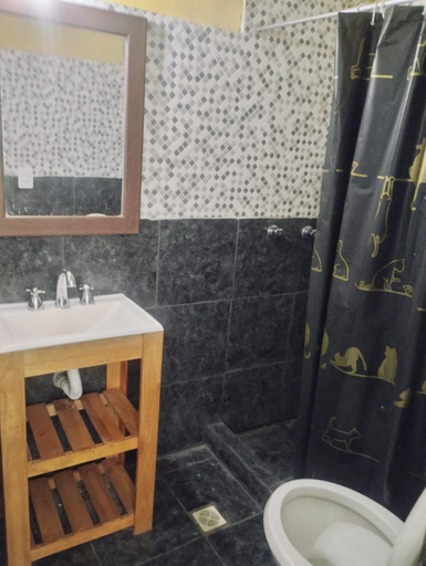 Bathroom 3, Refugio de mar, La Costa