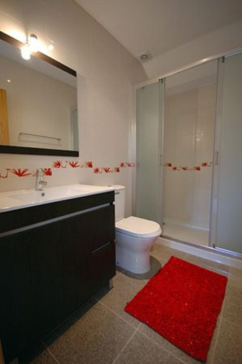 Bathroom 4, Quaint & Peaceful Barcelos Villa 3 Bedrooms Villa Mycenaean Private Pool, Barcelos
