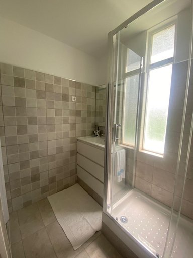 Others 3, Bedroom Tranquility, Loures