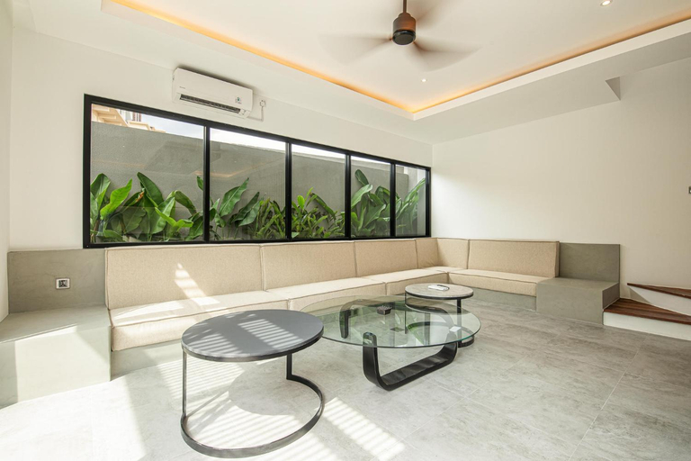 2, Sun-kissed 5BR Haven 400 m From Canggu Surf, Badung
