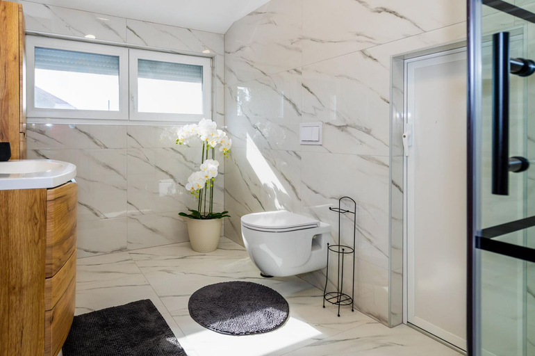 Bathroom 4, Villa Nika, Drniš