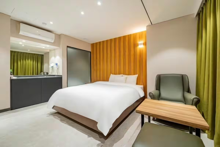 Bedroom 3, F HOTEL Yeongdeungpo, Yeongdeungpo