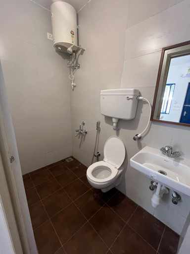 Bathroom 4, Hotel Continental, Puducherry