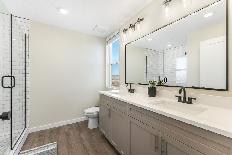 Bathroom 4, Heart And Sol 2 Bedroom Condo, Washington
