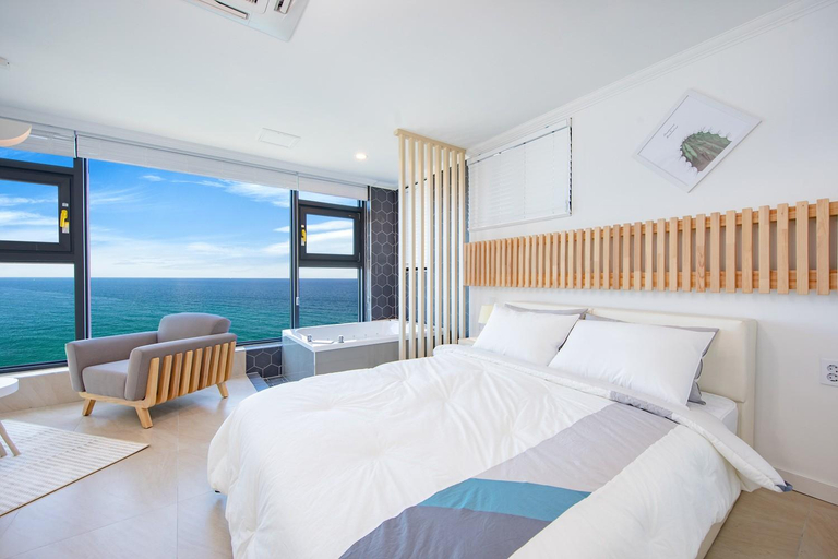 Bedroom, Samcheok Raon Spa Pension, Samcheok