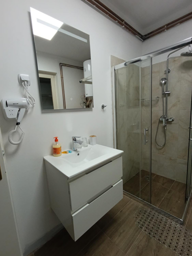 Bathroom 3, Bella Notte apartments - Strogi centar, terasa, brzi Wi-Fi, Niš