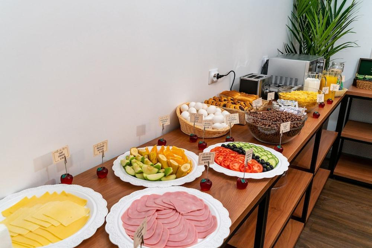 Food & Drinks 4, Hotel Democrat on Kamennoostrovsky, Sankt-Peterburg gorsovet