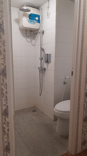 Bathroom 5, Candiland Apartment Semarang UNIT:507, Semarang