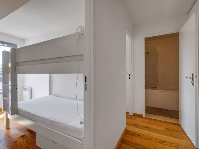 Bedroom 2, Modern Apartment in Bray-Dune with Seaside view, Nord