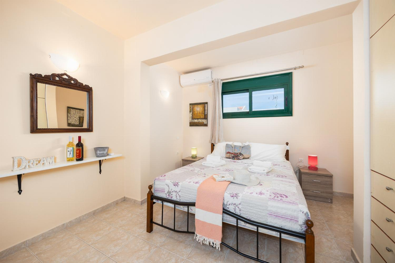 Facilities 5, Villa Phedra, Crete