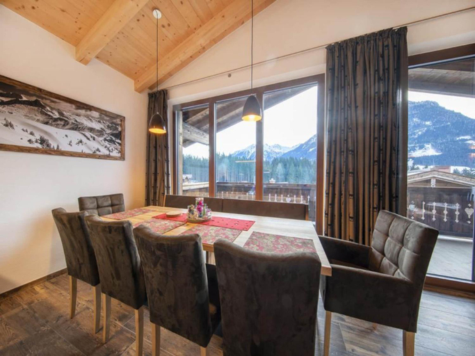 Facilities 3, Alpine Chalet with Sauna and Balcony, Zell am See