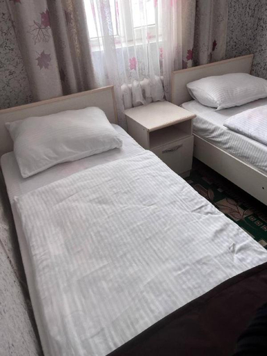 4, Sanjyra Guesthouse, Ak-Suu