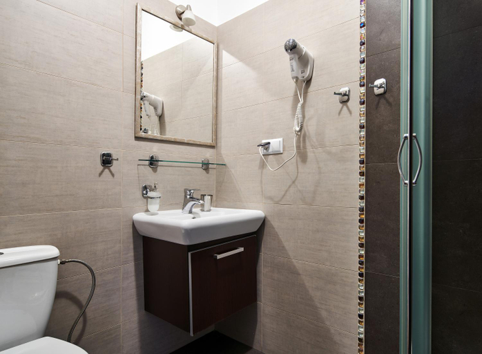 Bathroom 3, Willa Pierrot, Oświęcim