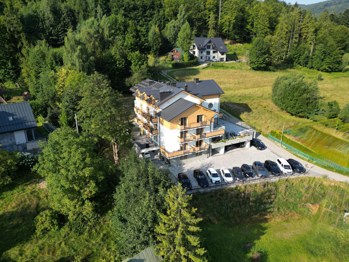 Exterior & Views 1, Bella Monte, Cieszyn