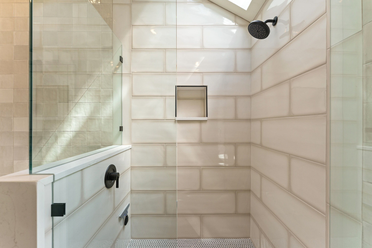 Bathroom 3, 20 Aspen Lane 5 Bedroom Home, Deschutes