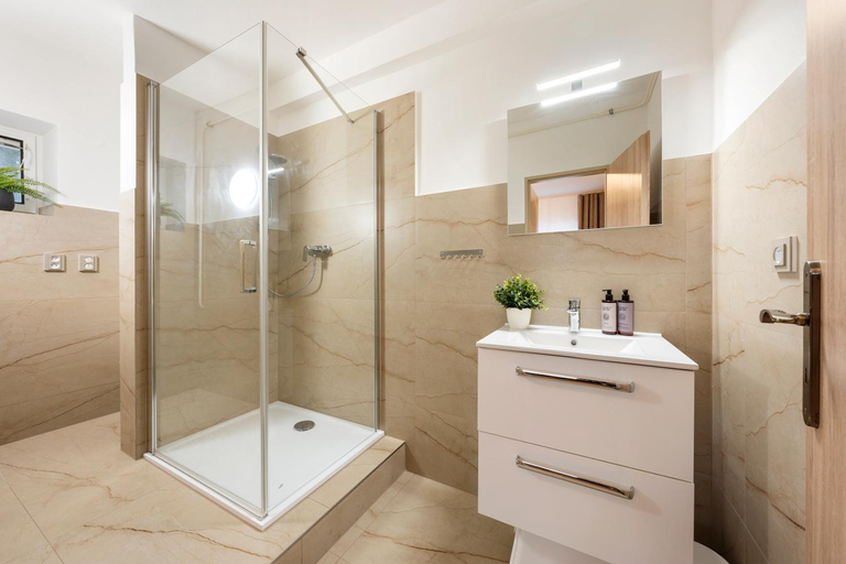 Bathroom 3, Vila Familia Valtice, Břeclav