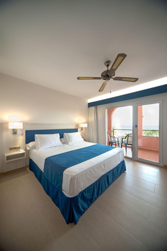 Bedroom 3, Vera Playa Club Hotel, Almería