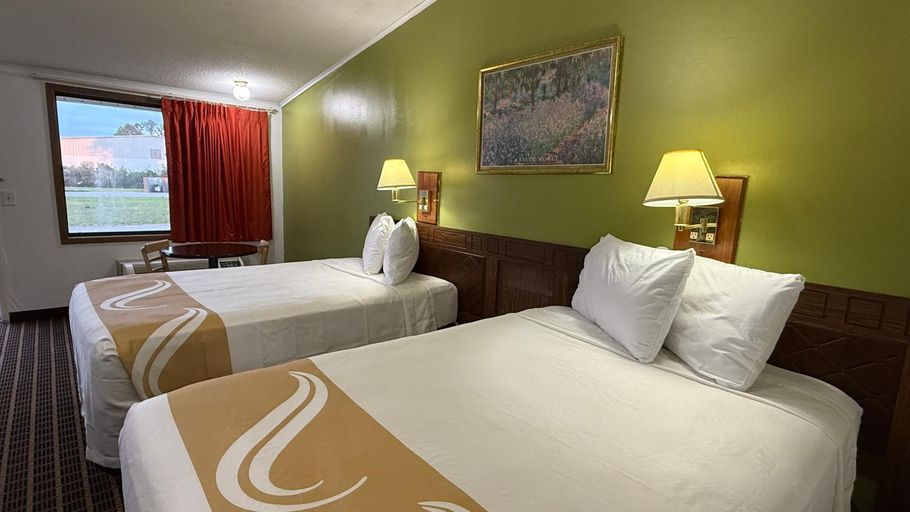 3, Executive Inn, Houston